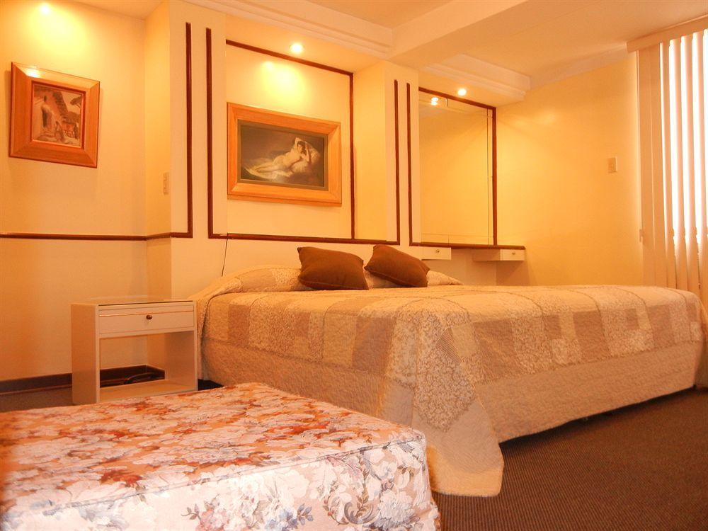 Gran Bolivar Hotel - Trujillo, Peru מראה חיצוני תמונה